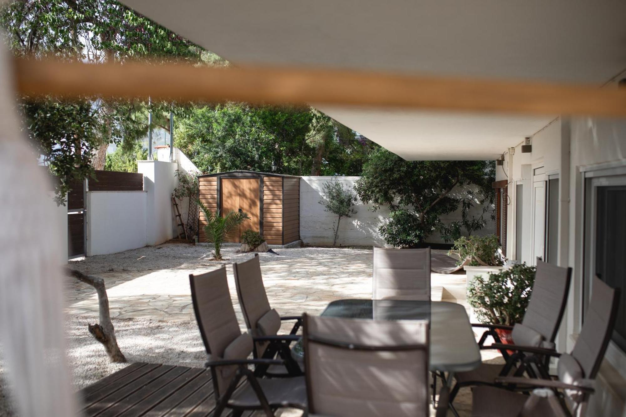 Rafia Loft Loutraki, Garden & Pool Table - Beach Loutráki Exterior foto